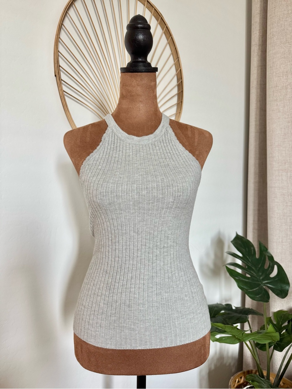 Ribbed Halter Knit Tank Top - Light Gray